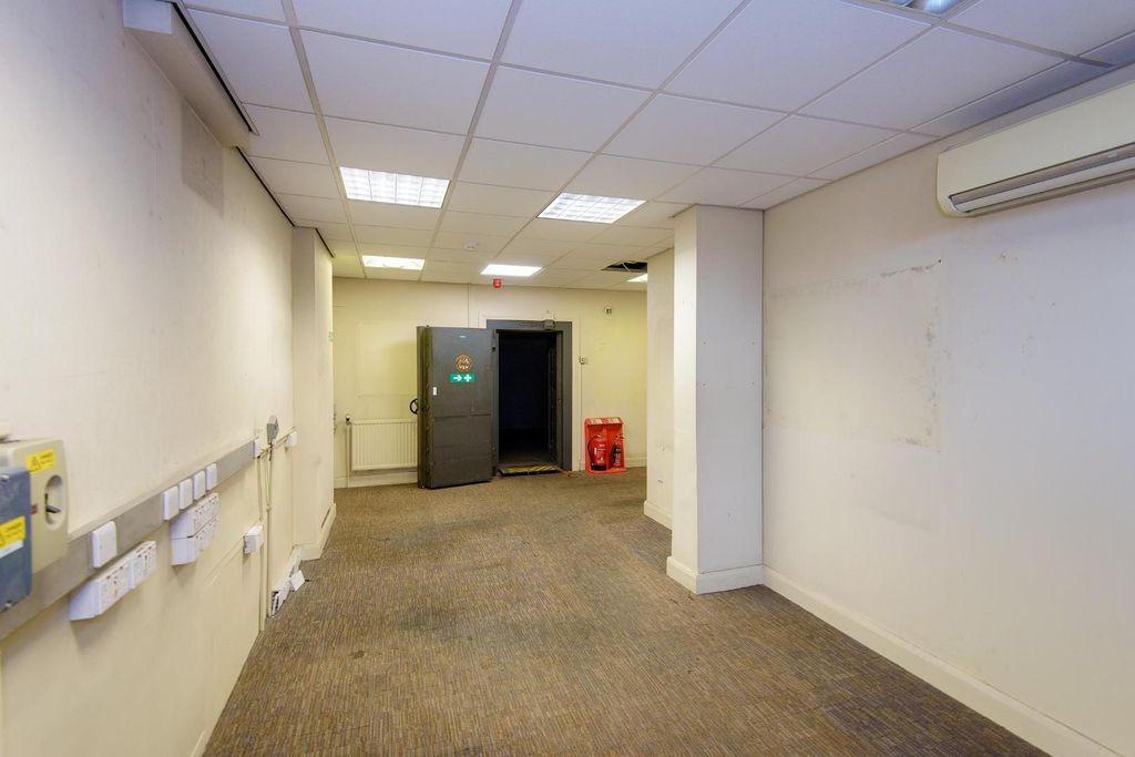 Additional image 4 of Property for saleBank Street, Castleford WF10