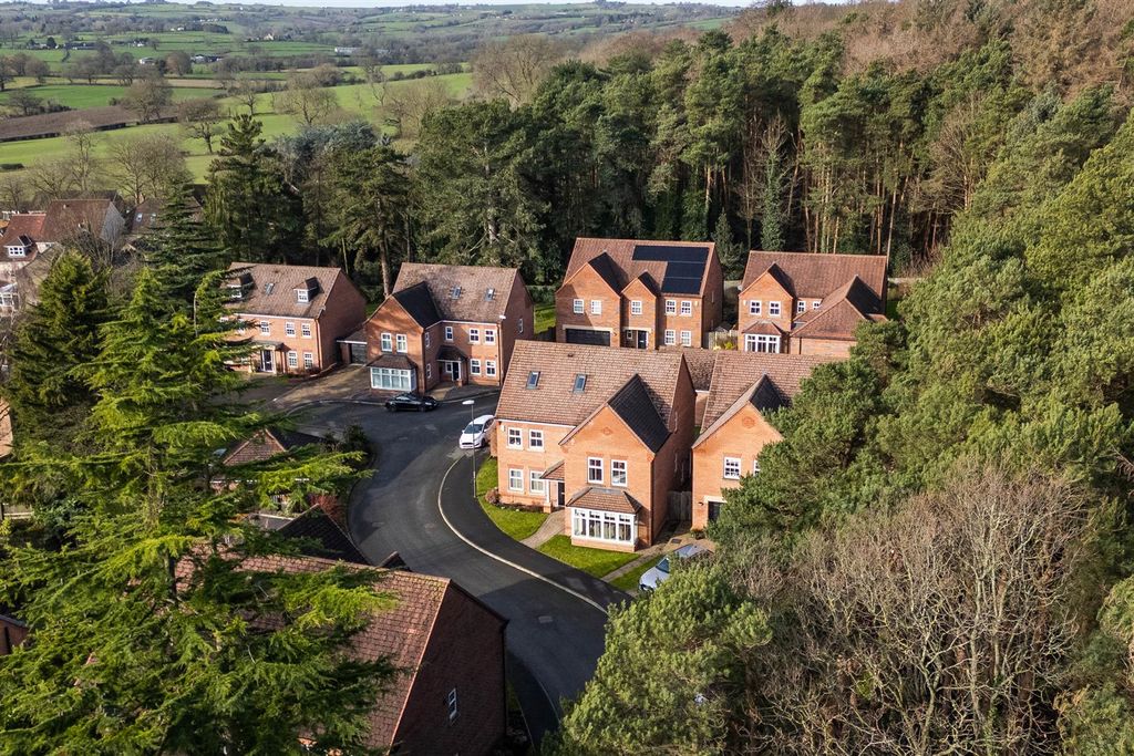 Additional image 39 of 5 bed detached house for saleTreeneuk Gardens, Ashgate, Chesterfield S40