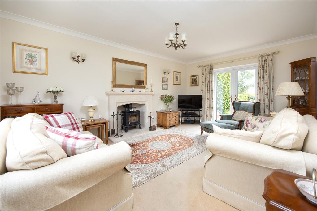 Additional image 3 of 4 bed detached house for saleRowden Road, Chippenham SN15