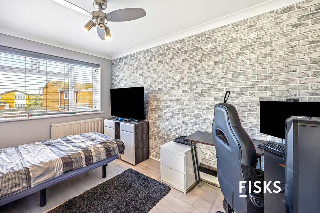 Additional image 25 of 4 bed detached house for saleThorney Bay Road, Canvey Island SS8
