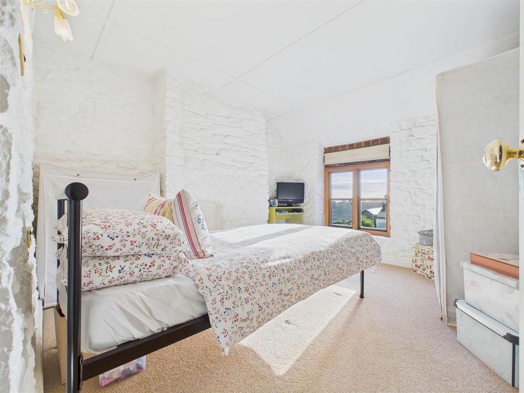 Additional image 28 of 4 bed property for saleLlanvaches, Caldicot NP26