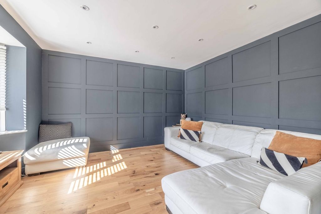 Additional image 7 of 4 bed detached house for saleSycamore Road, Chalfont St Giles HP8