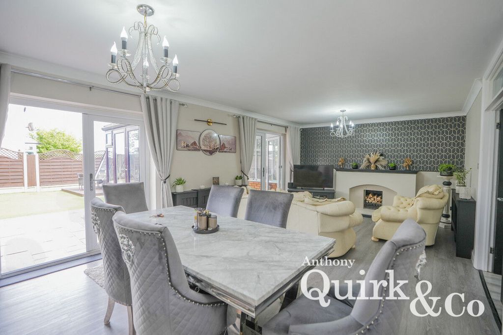 Additional image 4 of 4 bed detached house for saleBeach House Gardens, Canvey Island SS8