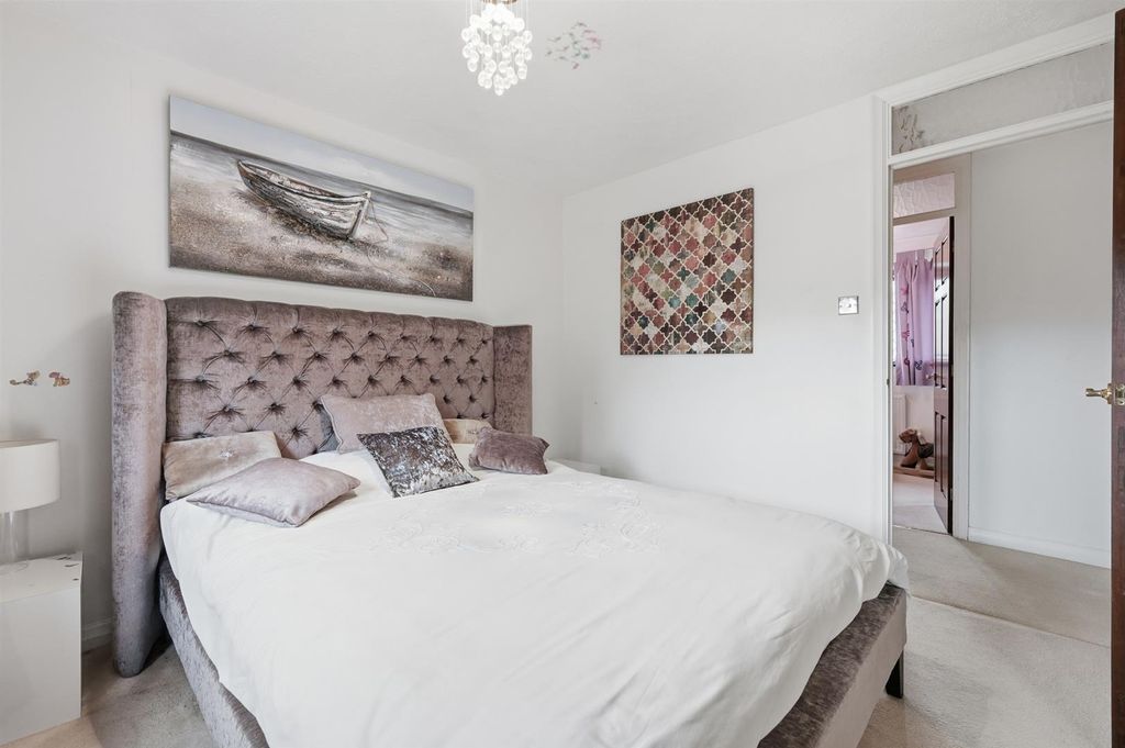 Additional image 27 of 6 bed detached house for saleBromley Lane, Chislehurst BR7
