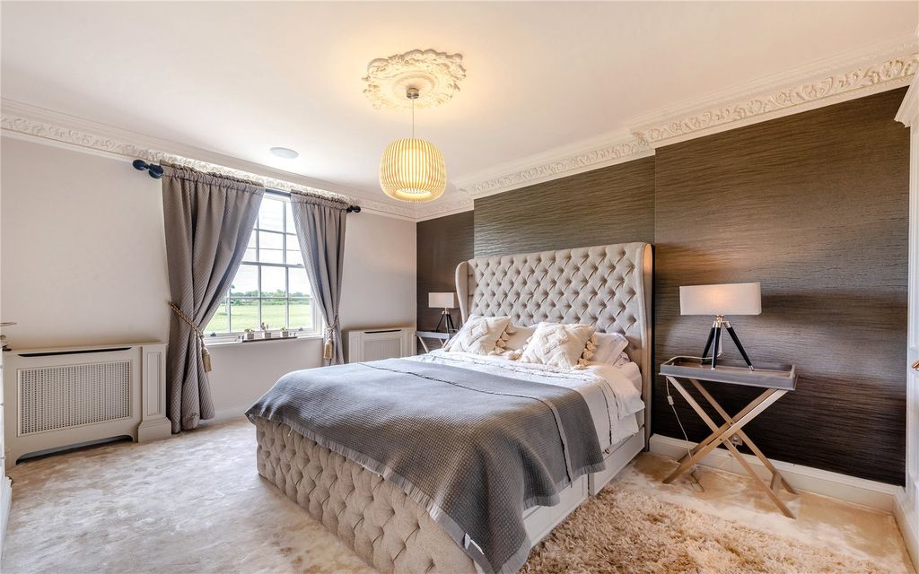 Additional image 8 of 6 bed semi-detached house for saleLittle Rake Lane, Chorlton-By-Backford, Chester CH2