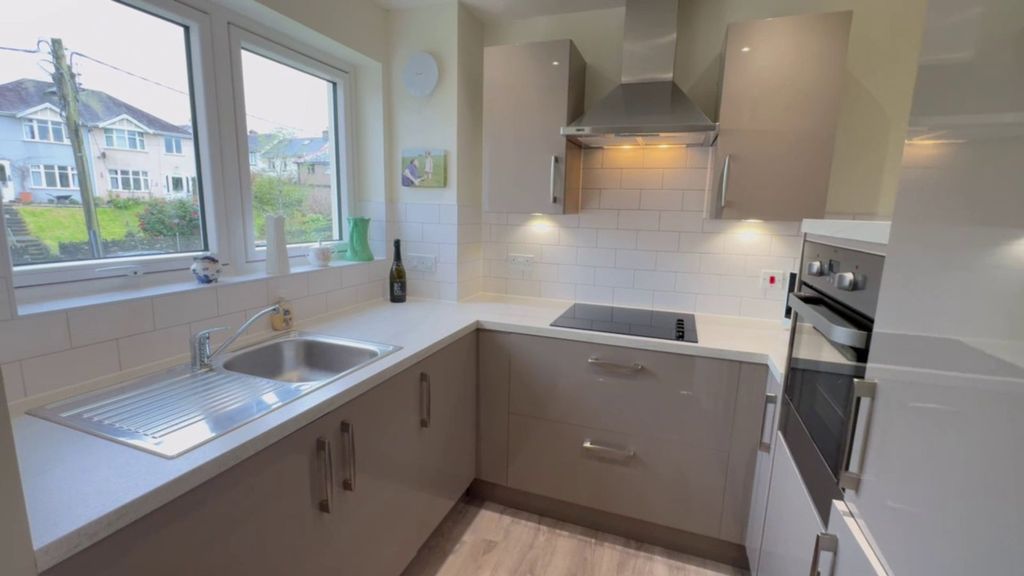 Additional image 4 of 1 bed flat for saleFitzford Lodge 66 Plymouth Road, Tavistock PL19