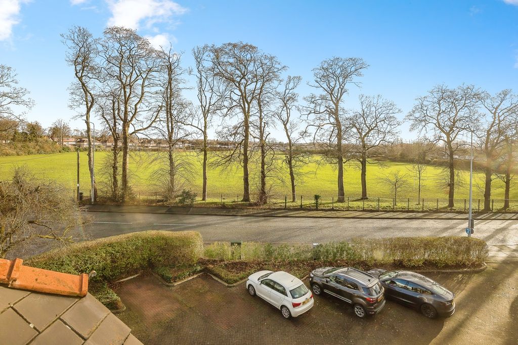 Additional image 4 of 3 bed flat for saleHoole Road, Chester, Cheshire CH2