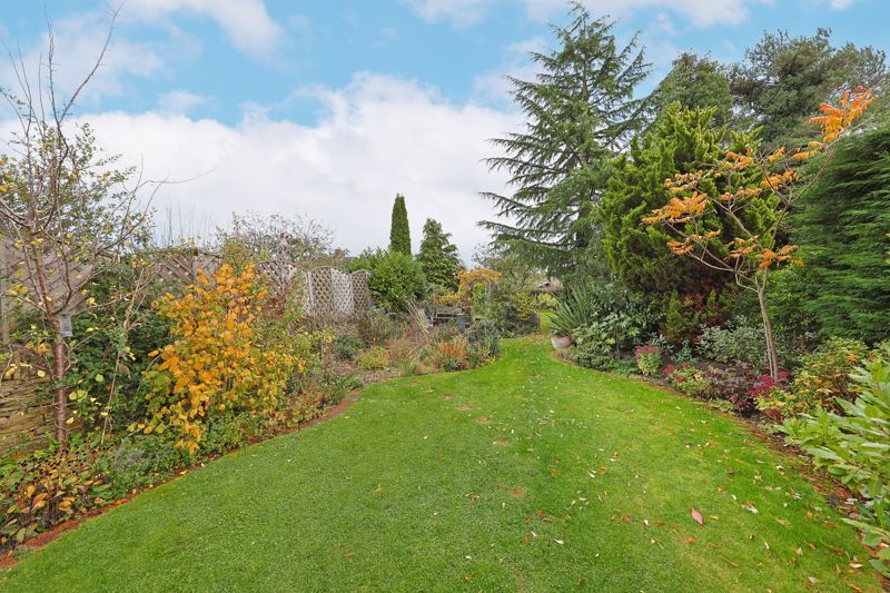 Additional image 31 of 5 bed semi-detached house for saleOld Hall Road, Chesterfield S40