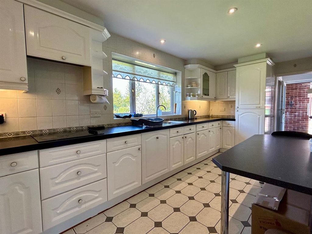 Additional image 3 of 3 bed detached bungalow for saleHendrick Drive, Sedbury, Chepstow NP16
