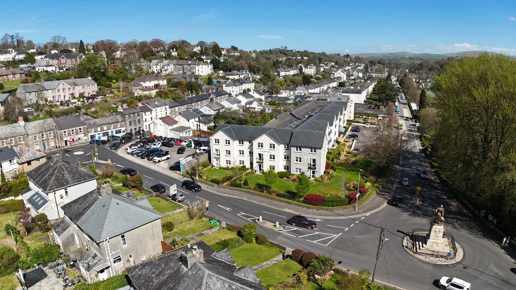 Additional image 3 of 1 bed flat for saleFitzford Lodge 66 Plymouth Road, Tavistock PL19