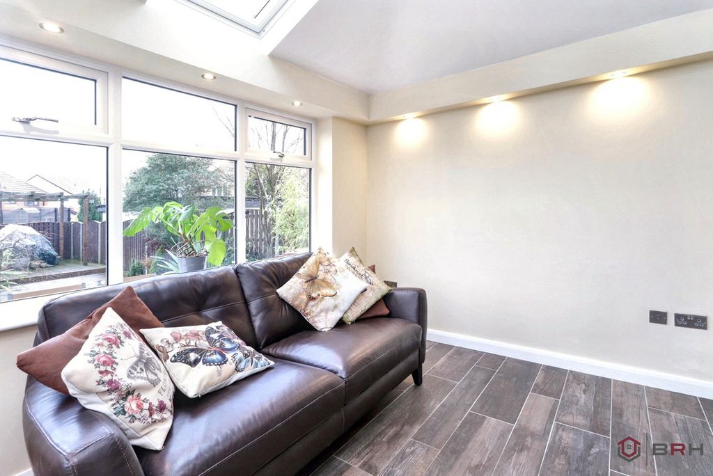 Additional image 12 of 5 bed detached house for salePasture Way, Castleford WF10