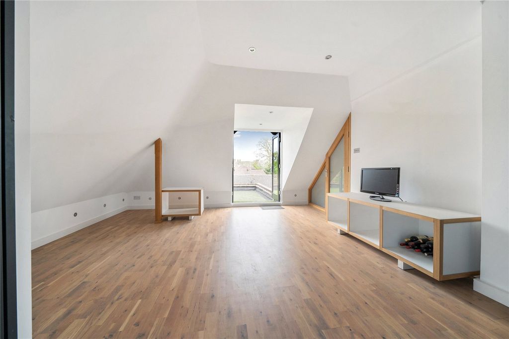 Additional image 24 of 2 bed flat for saleCamden Park Road, Chislehurst BR7