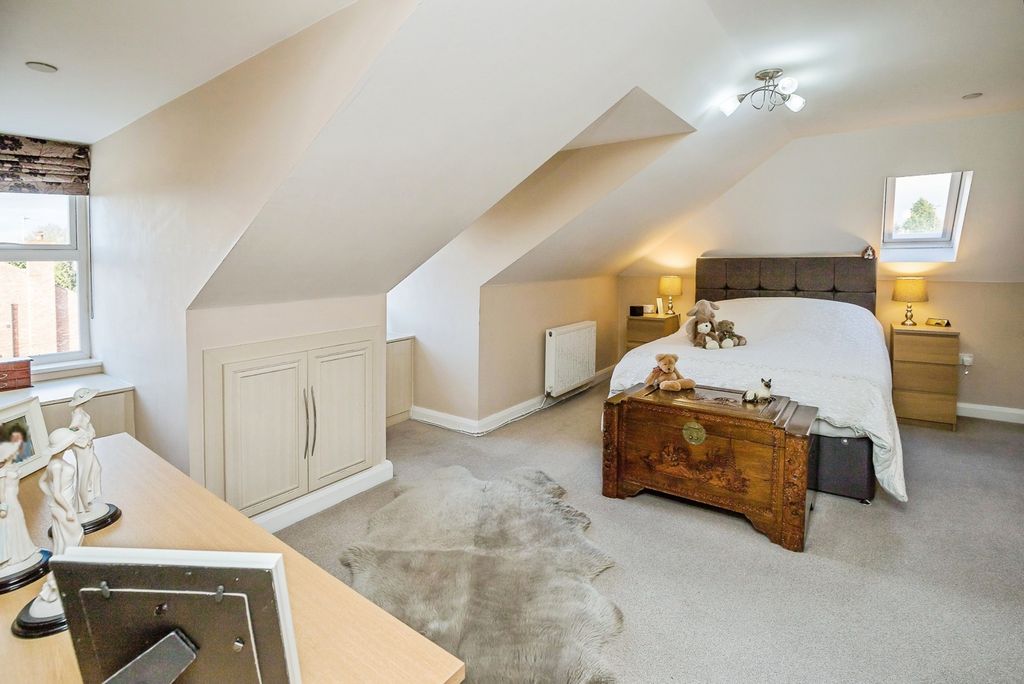 Additional image 14 of 3 bed flat for saleHoole Road, Chester, Cheshire CH2