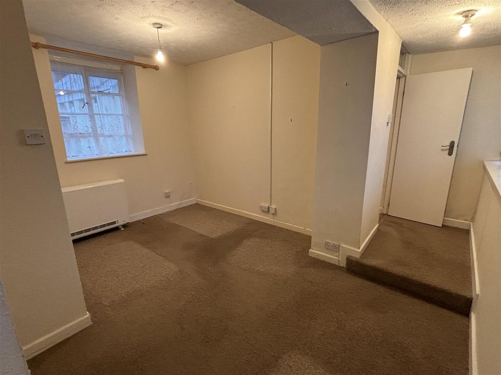 Additional image 3 of 1 bed flat for saleBannawell Street, Tavistock PL19