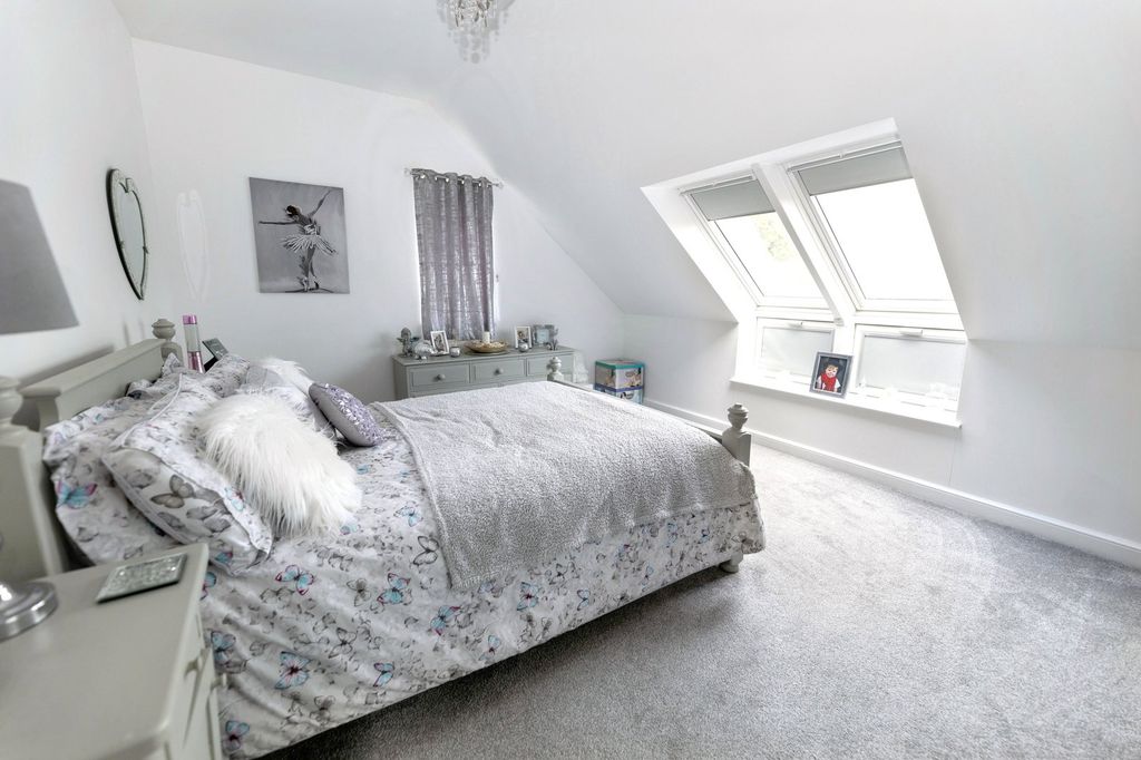 Additional image 18 of 4 bed detached house for saleHeath Road, St Osyth CO16