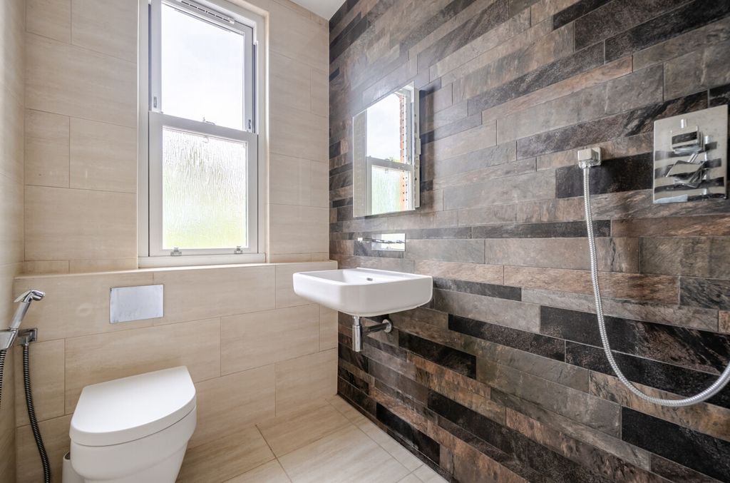 Additional image 26 of 5 bed detached house for saleThe Avenue, Camberley, Surrey GU15