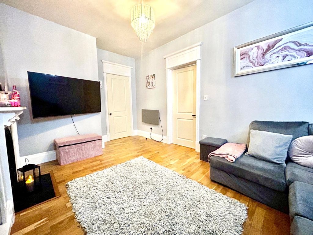 Additional image 5 of 1 bed flat for saleEast Street, South Molton, Devon EX36
