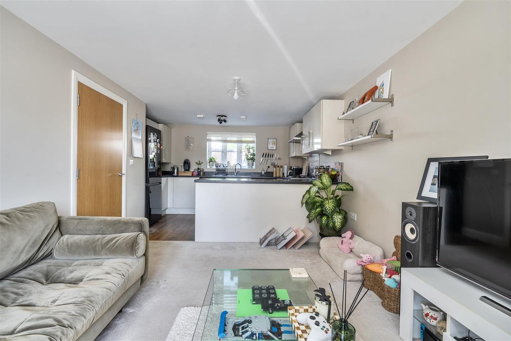 Additional image 4 of 1 bed flat for saleCochran Avenue, Chippenham SN15