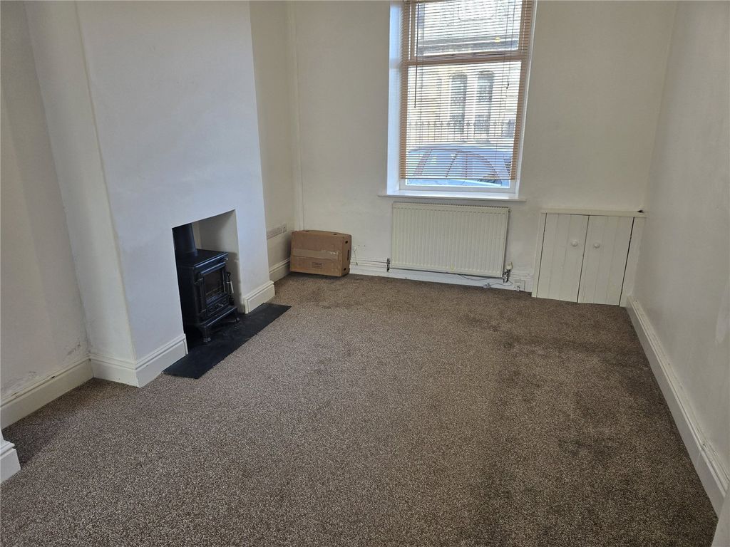 3 bed terraced house for salePool Lane, Caernarfon, Gwynedd LL55 photo 3