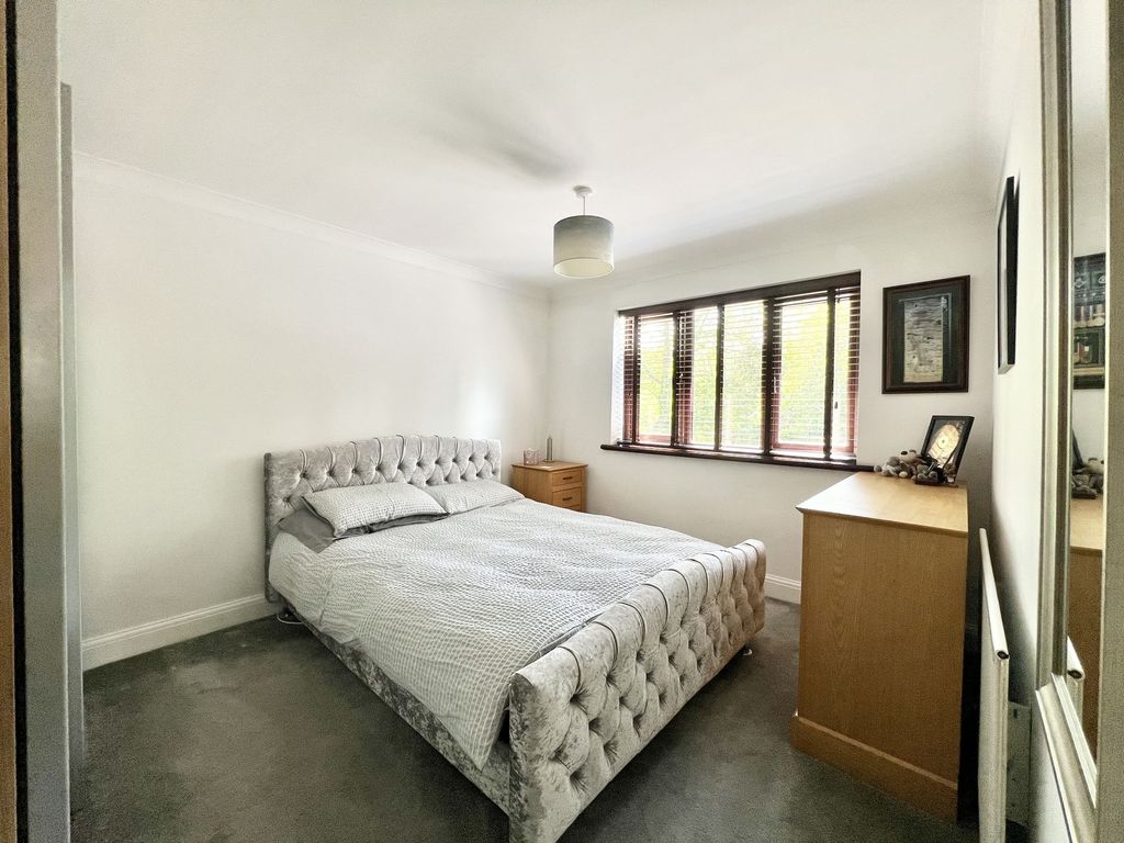 Additional image 19 of 4 bed property for saleFagus Close, Chatham ME5