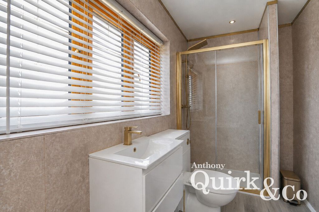Additional image 30 of 4 bed detached house for salePrince William Avenue, Canvey Island SS8