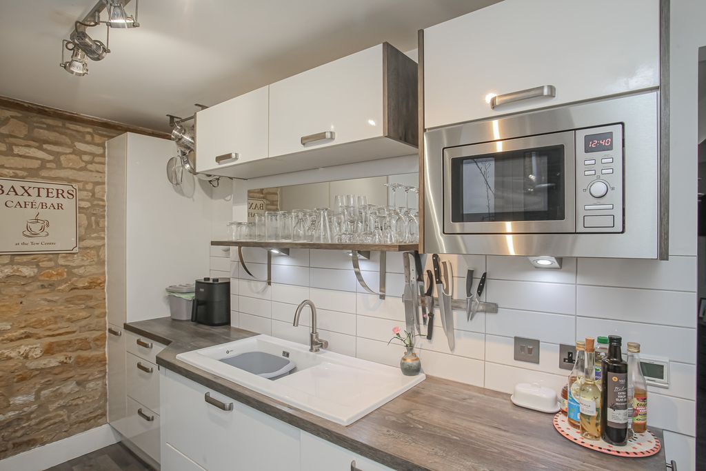 Additional image 4 of 2 bed terraced house for saleHorsefair, Chipping Norton OX7