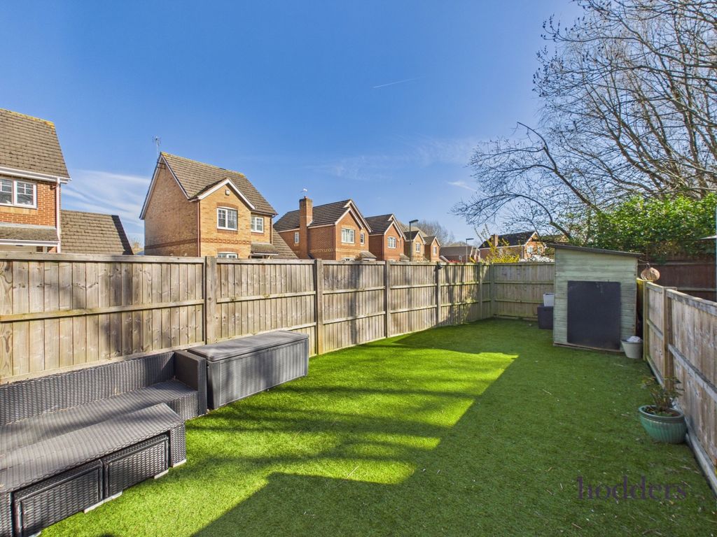Additional image 14 of 4 bed semi-detached house for saleTwynersh Avenue, Chertsey, Surrey KT16