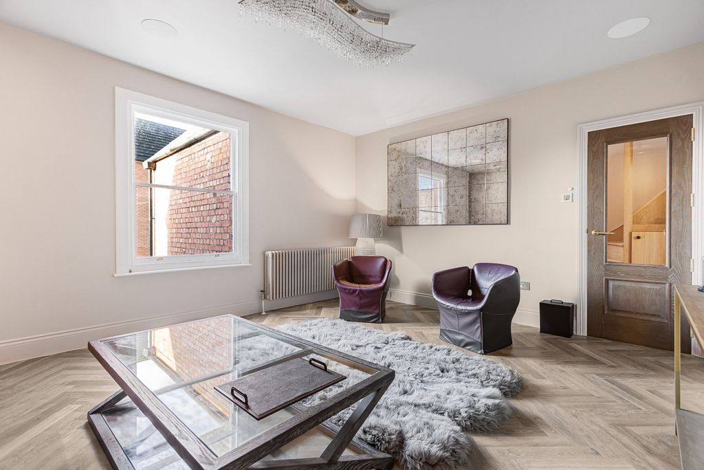 Additional image 12 of 3 bed end terrace house for saleCricklade Street, Cirencester, Gloucestershire GL7