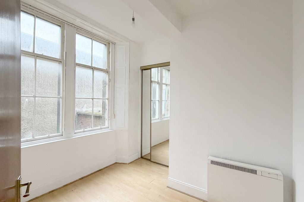 Additional image 13 of 2 bed flat for saleHigh Street, Kirkcaldy, Kirkcaldy KY1