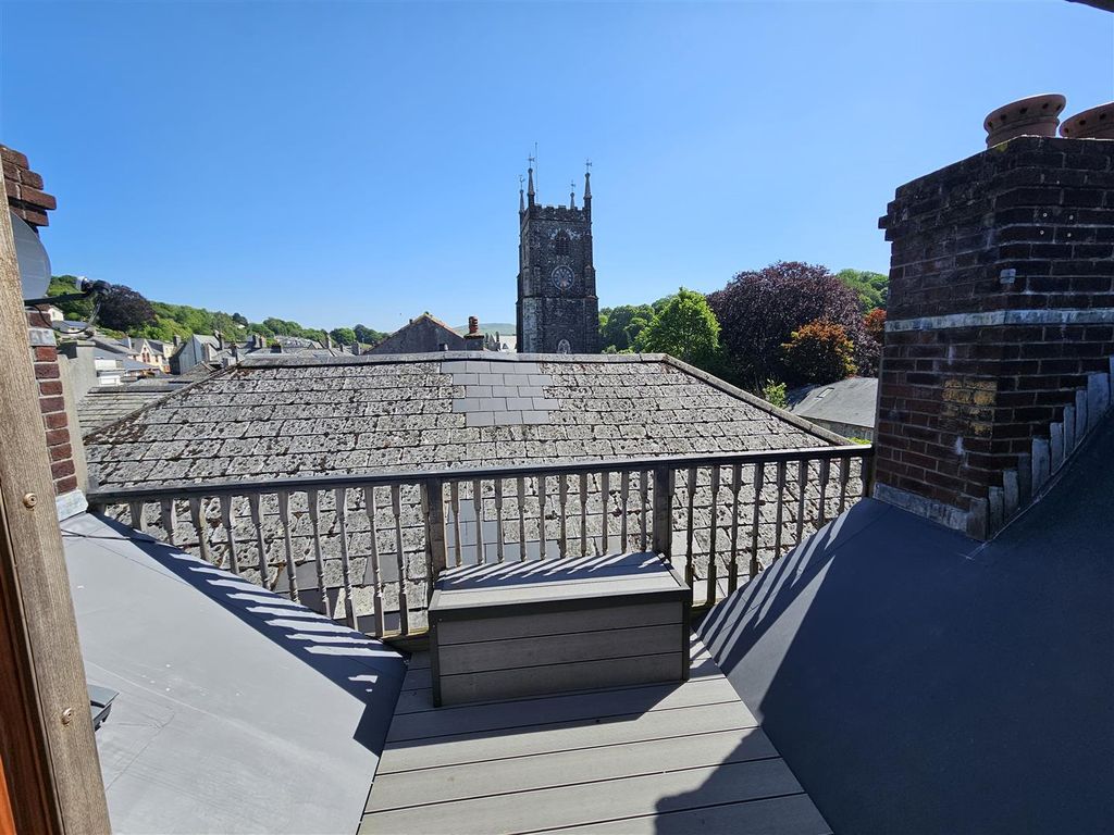 Additional image 2 of 2 bed flat for saleWest Street, Tavistock PL19