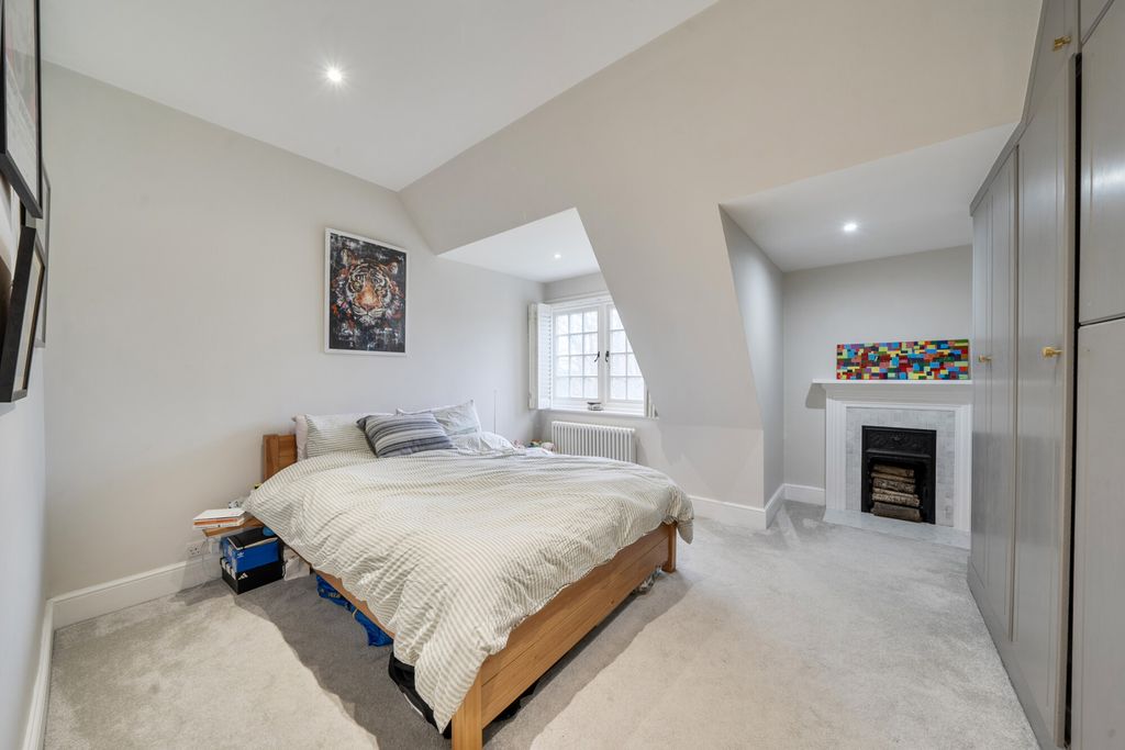 Additional image 6 of 2 bed flat for saleCamden Park Road, Chislehurst BR7