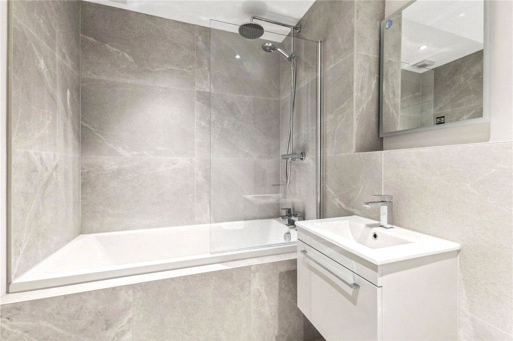 Additional image 11 of 2 bed flat for saleBow Chambers, Frodsham Street, Chester, Cheshire CH1