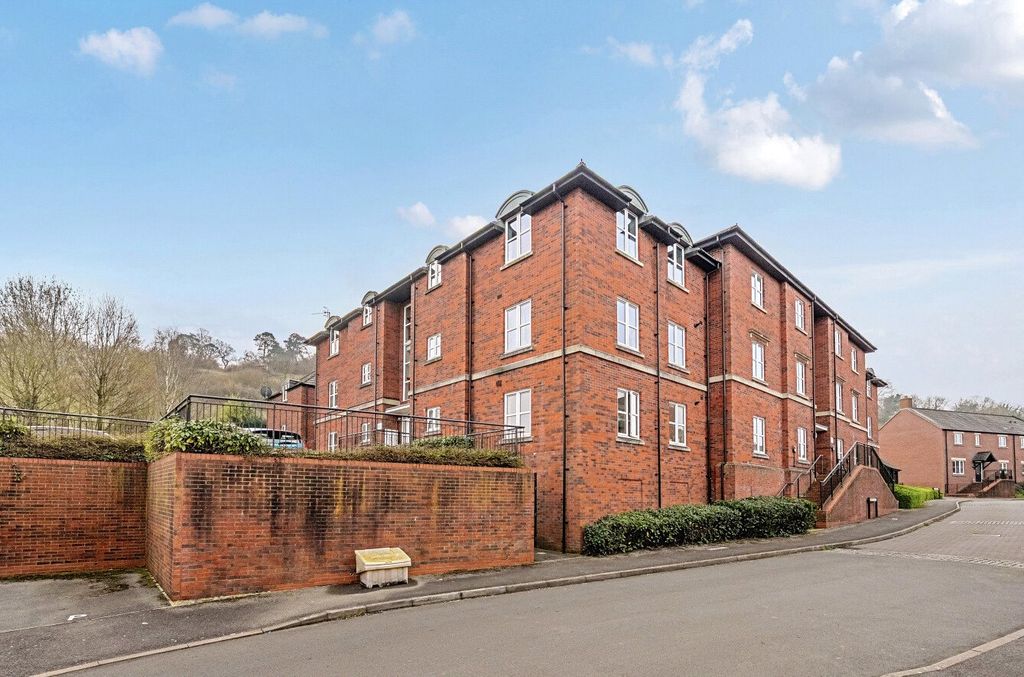 Additional image 12 of 2 bed flat for saleCunetio Gardens, White Horse Road, Marlborough SN8