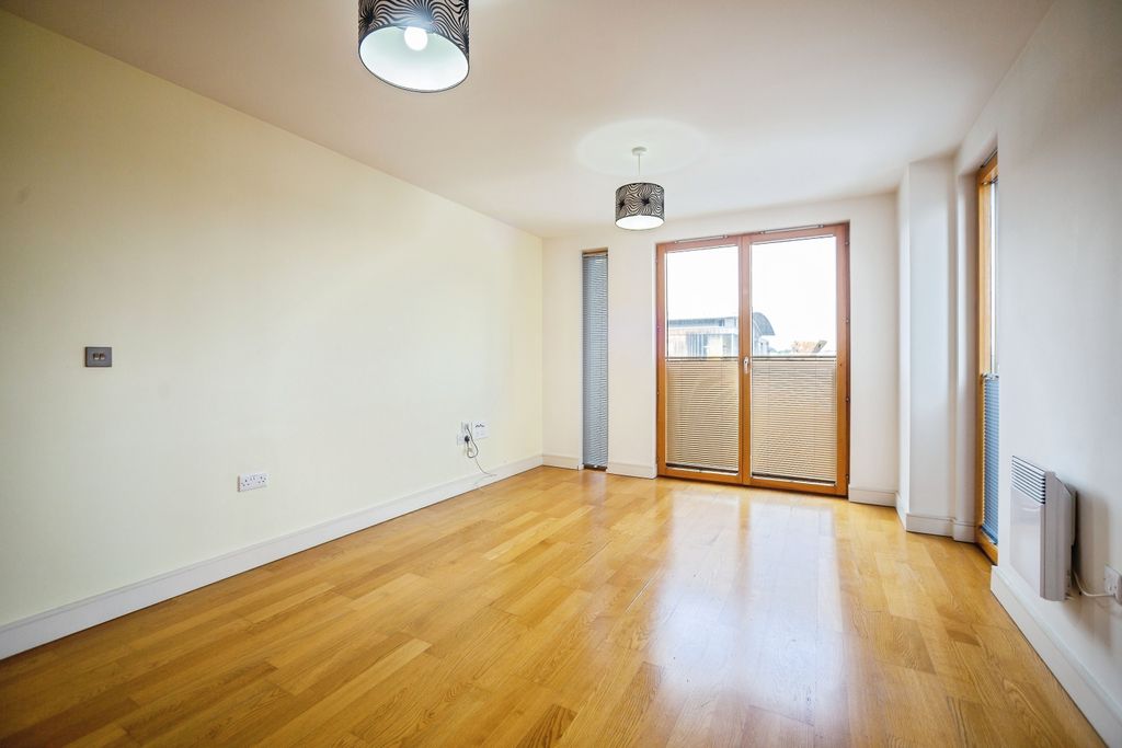 Additional image 6 of 2 bed flat for saleDock Head Road, Chatham ME4