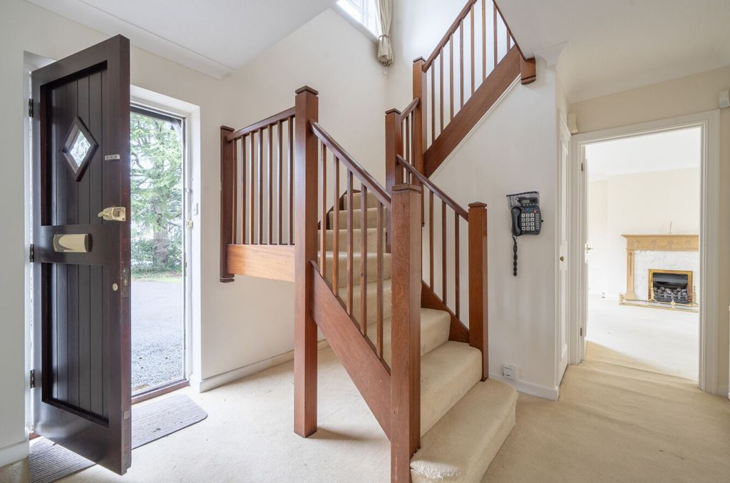 Additional image 11 of 4 bed detached house for saleSelham Close, Chichester PO19