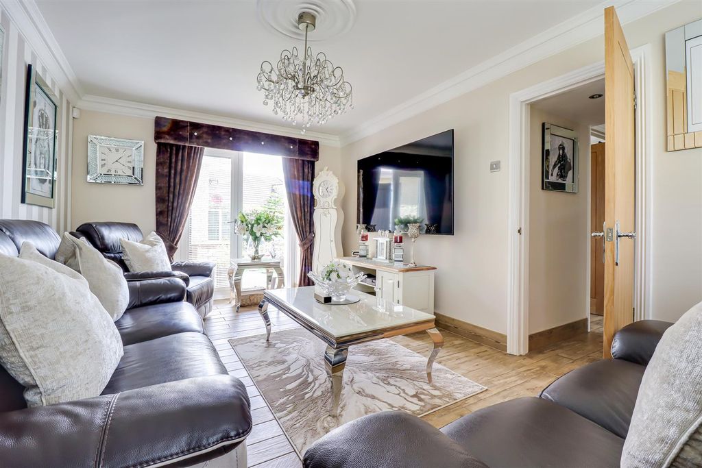 Additional image 9 of 4 bed detached house for saleBarbara Avenue, Canvey Island SS8