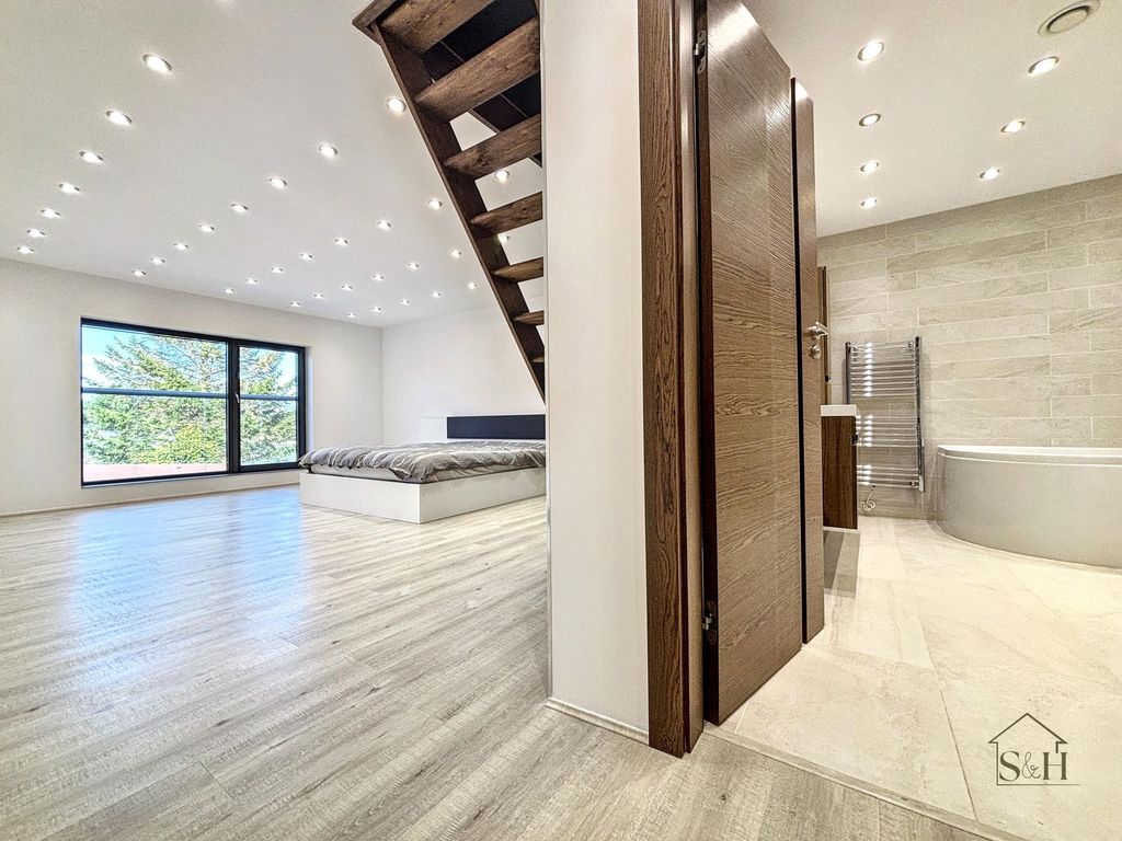 Additional image 18 of 6 bed detached house for saleLittlebourne Road, Canterbury CT3