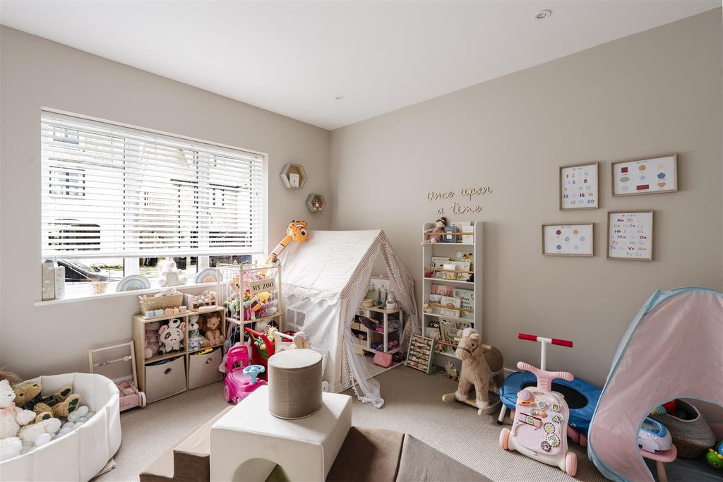 Additional image 21 of 4 bed detached house for saleMelinda Lane, Clacton-On-Sea CO16