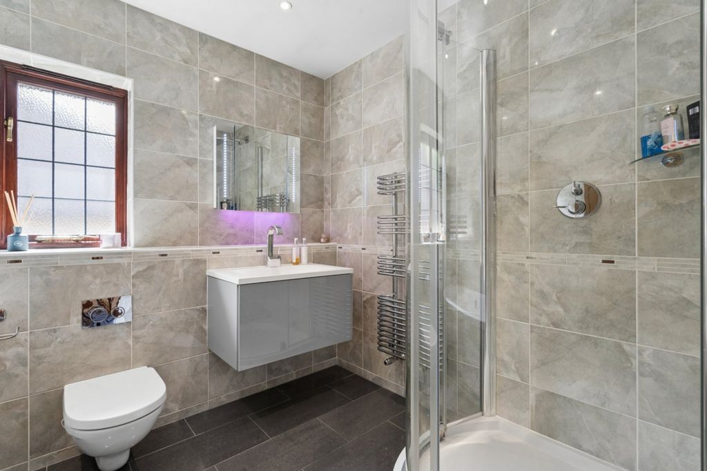 Additional image 15 of 5 bed detached house for saleBurtons Lane, Chalfont St. Giles, Buckinghamshire HP8