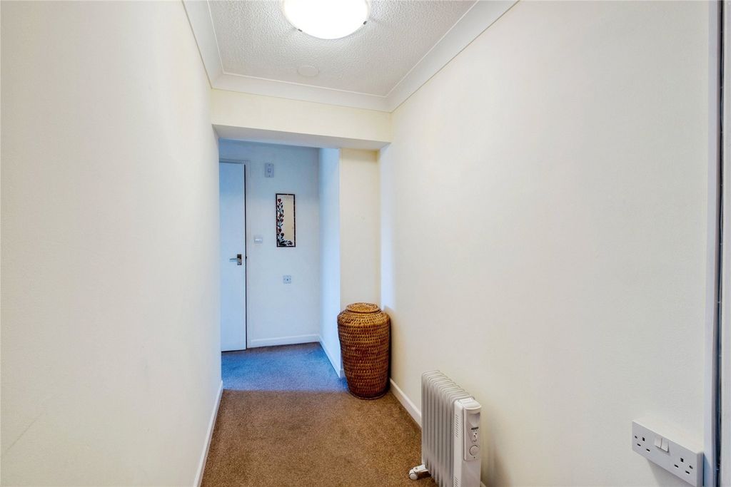 Additional image 11 of 2 bed flat for saleHomestour House, Christchurch BH23