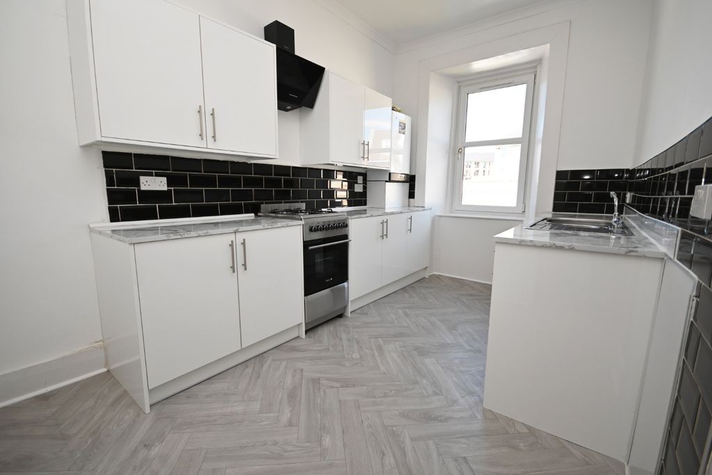 Additional image 5 of 2 bed flat for sale4A Church Street, Dunoon, Argyll And Bute PA23