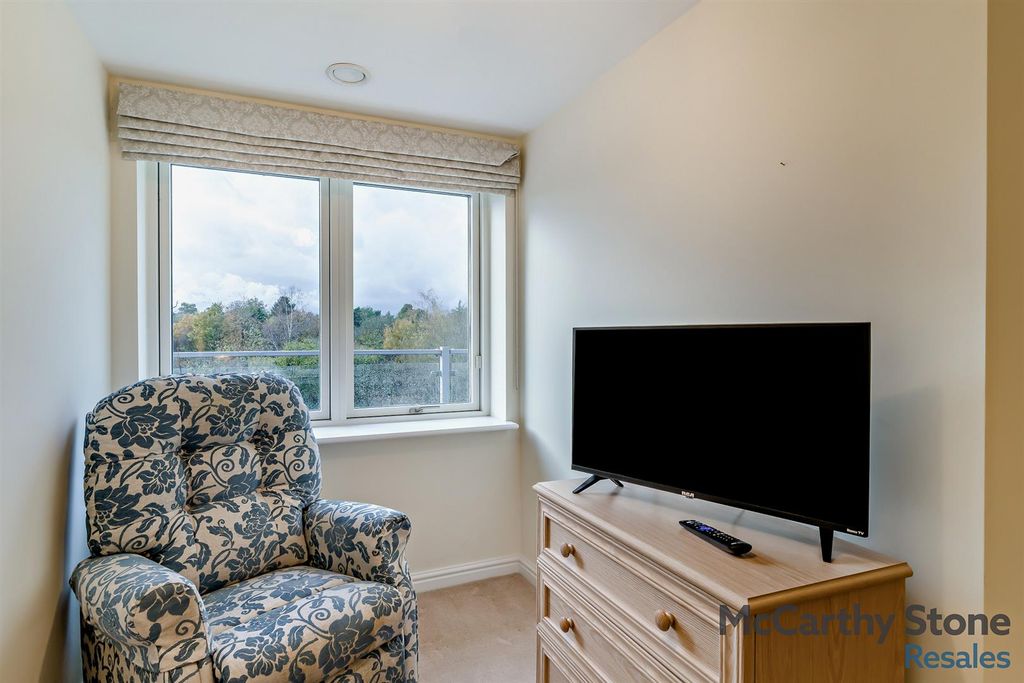 Additional image 8 of 1 bed flat for saleBowles Court, Westmead Lane, Chippenham SN15