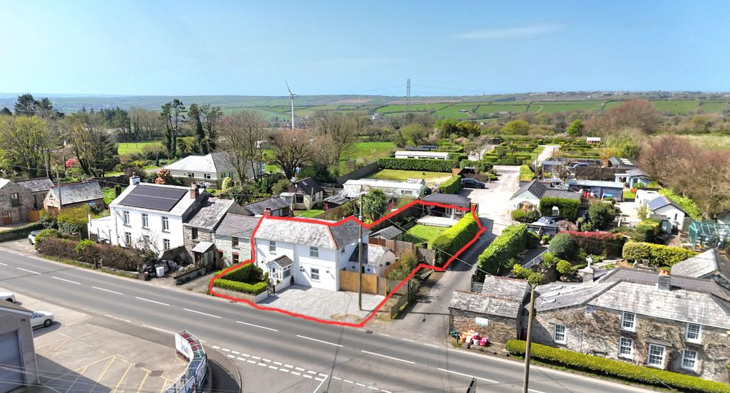 3 bed end terrace house for saleHoneysuckle Cottage, Camelford PL32