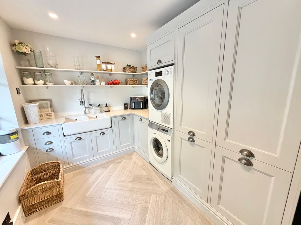 Additional image 33 of 5 bed detached house for salePrior Croft Close, Camberley GU15