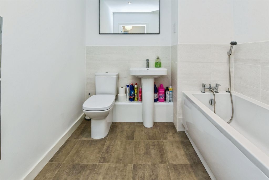 Additional image 13 of 2 bed flat for saleFoundry Lane, Chippenham SN15