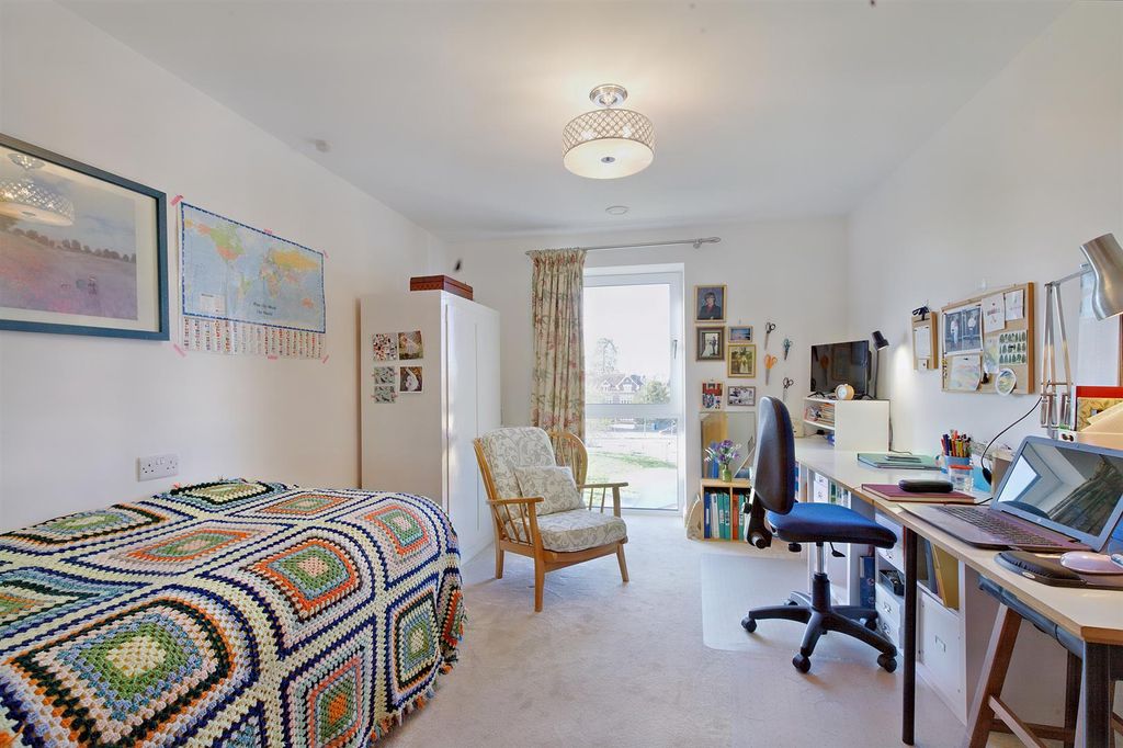Additional image 6 of 2 bed flat for saleMiami House, Princes Road, Chelmsford, Essex CM2