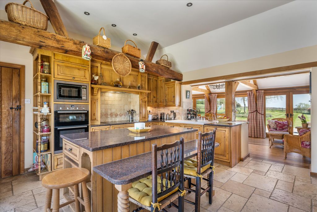 Additional image 6 of 7 bed detached house for saleLower Street, Fittleworth, West Sussex RH20