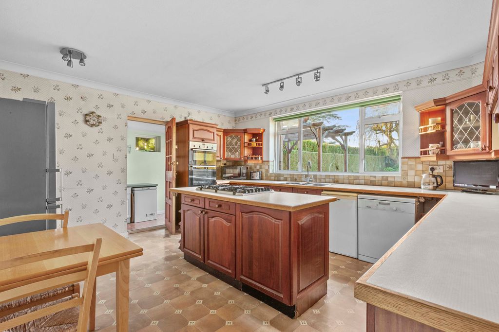 Additional image 12 of 5 bed detached house for saleDoggetts Wood Lane, Chalfont St Giles HP8