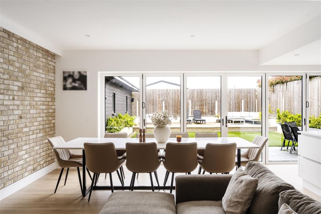 Additional image 9 of 4 bed detached house for saleMelinda Lane, Clacton-On-Sea CO16