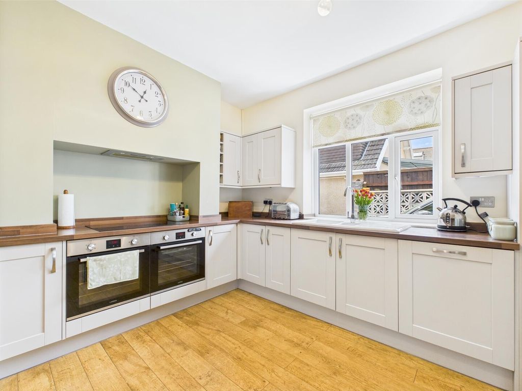 Additional image 3 of 5 bed detached house for saleWest End Avenue, Porthcawl CF36